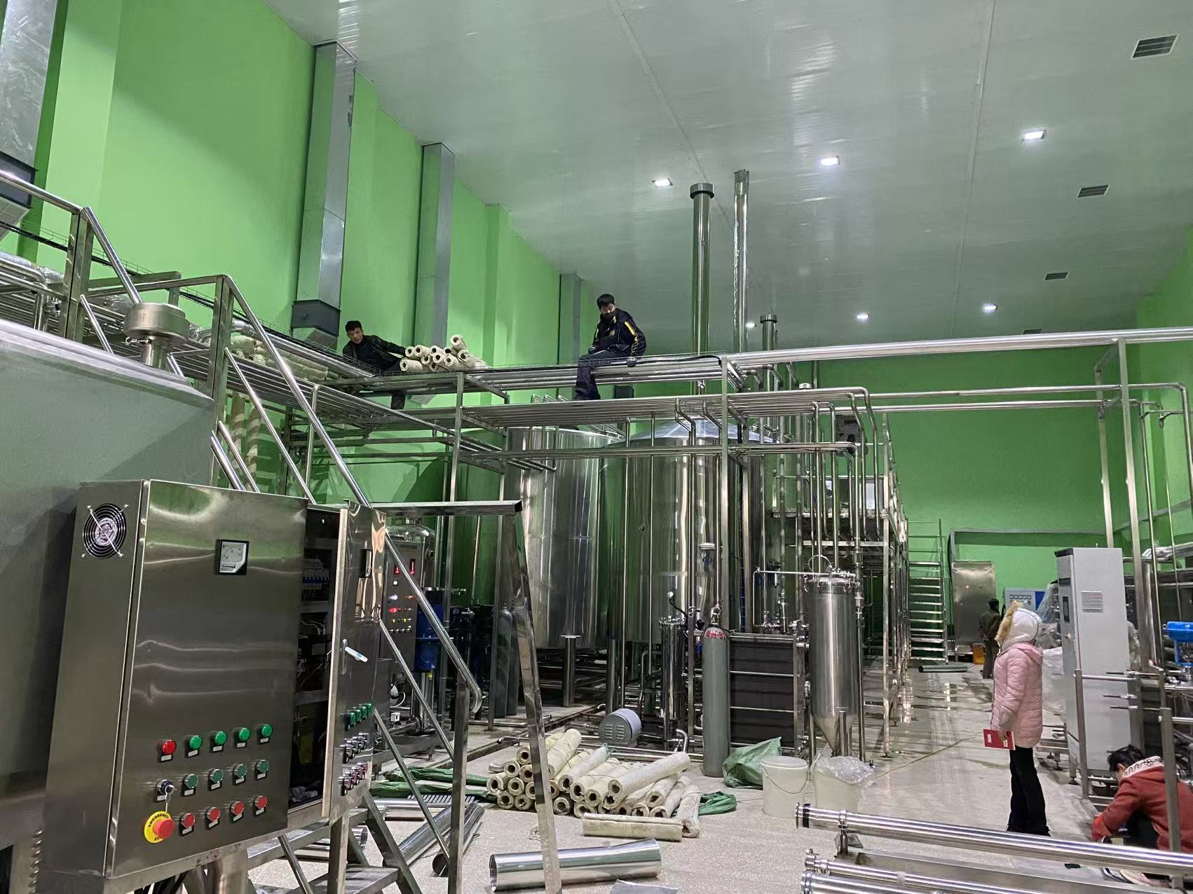 上海精酿啤酒设备厂—精酿啤酒设备制造:传承工艺与创新科技的交融